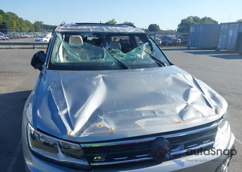 2019 Volkswagen Tiguan 2.0T Se/2.0T Sel/2.0T Sel R-Line/2.0T Sel R-Line Black from USA, damaged, VIN 3VV3B7AXXKM136231